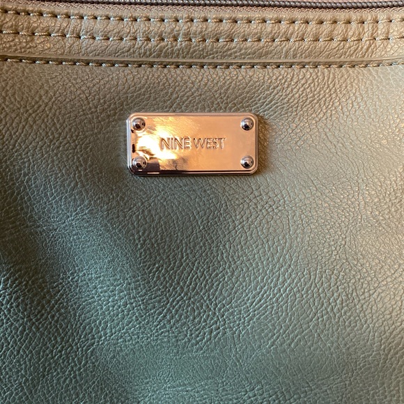 New Nine West Bag - Picture 2 of 4